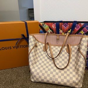 Louis Vuitton Neverfull